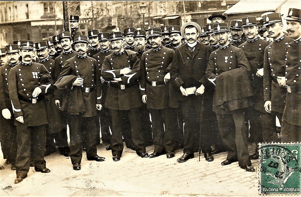 Paris Policier du 4°..jpg
