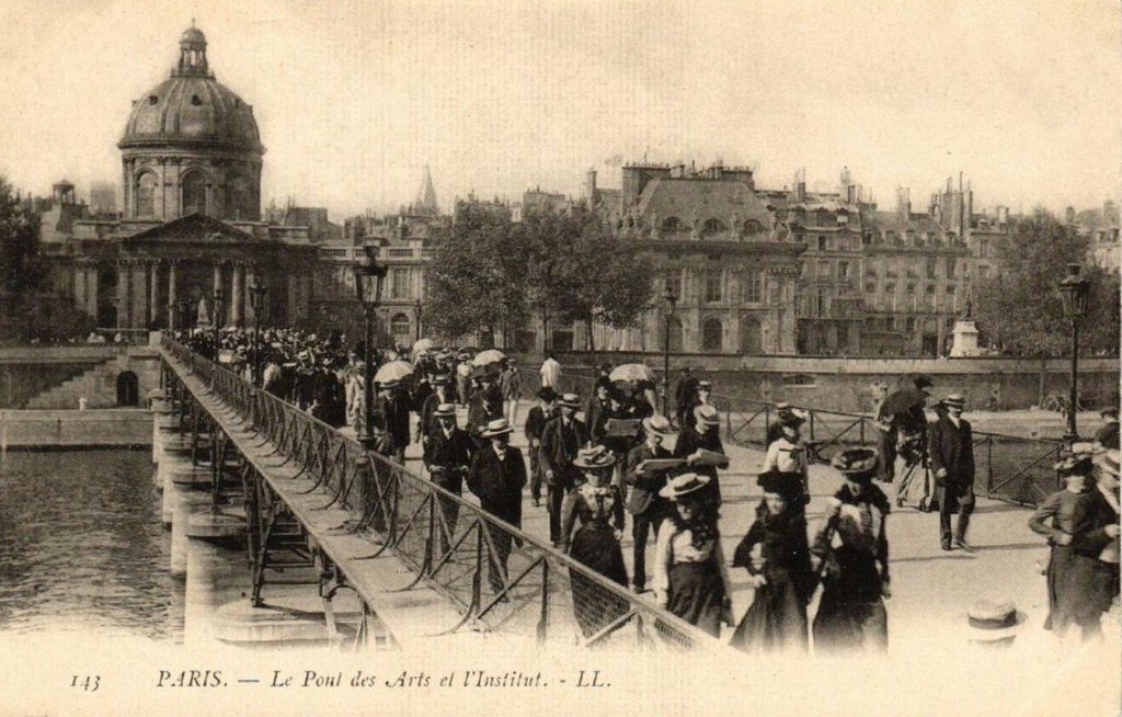 Paris Pont des Arrs 143.jpg