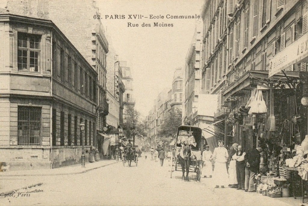 Paris XVIIe - École Communale - Rue des Moines.jpg
