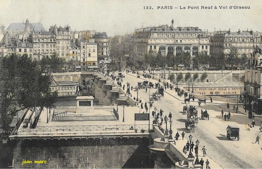 Paris - Le Pont-Neuf à vol d'oiseau.jpg