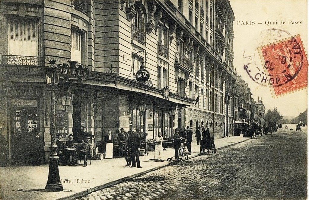 Paris Quai de Passy.jpg