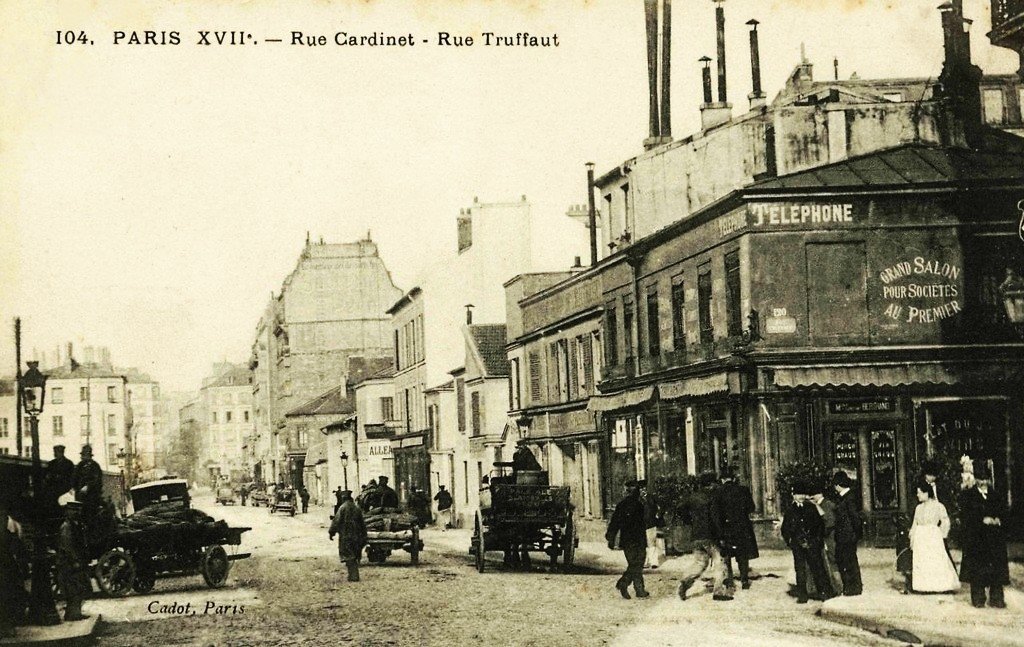 Paris Rue Cardinet 104.jpg