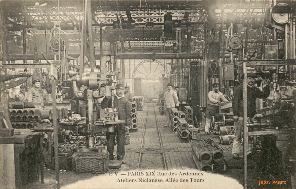 Paris XIXe - Rue des Ardennes - Ateliers Niclausse - Allée des Tours.jpg