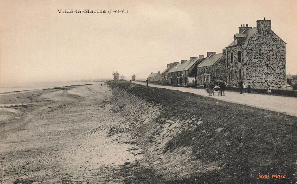 Vildé-la-Marine - Route de Cherrueix, les Moulins.jpg