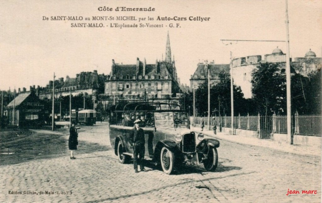 De Saint-Malo au Mont-Saint-Michel par les Auto-Cars Collyer - Saint-Malo - L'Esplanade Saint-Vincent.jpg