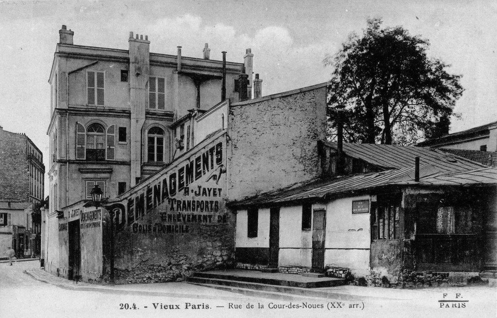 Paris Rue de la Cour des Noues 20°.jpg