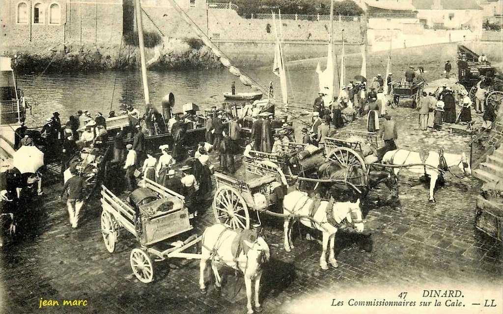 Dinard - Les Commissionnaires sur la Cale.jpg