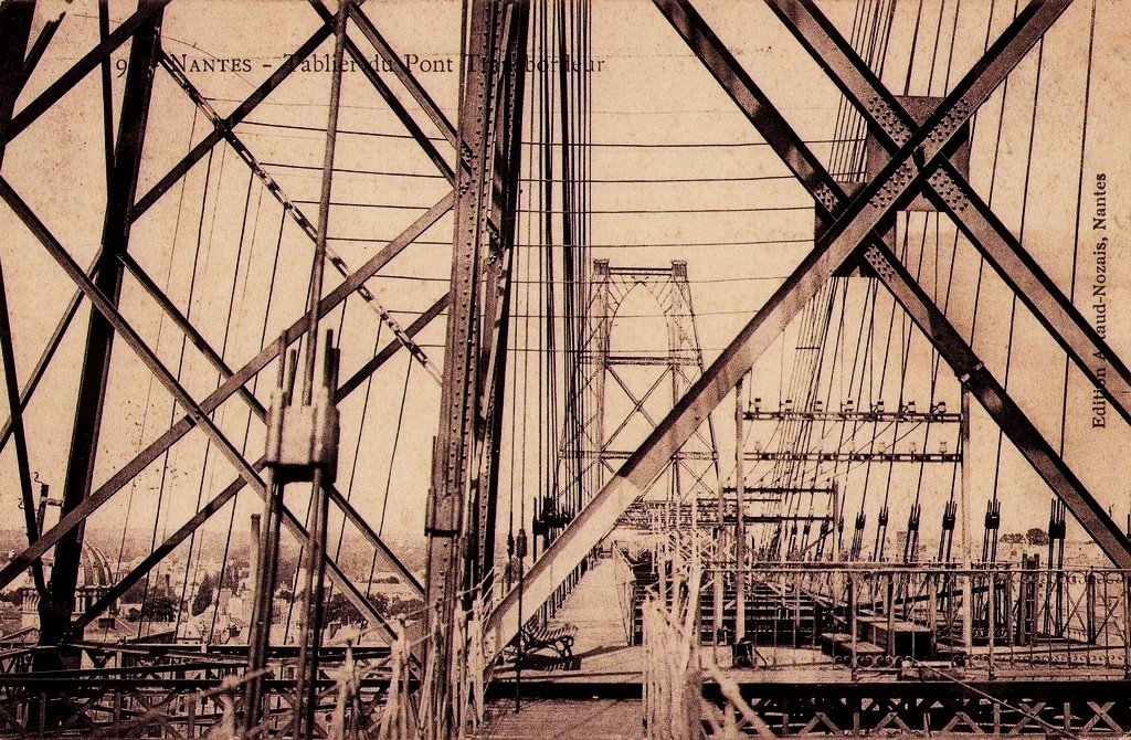 Nantes - Pont transbordeur 9 Sépia.jpg