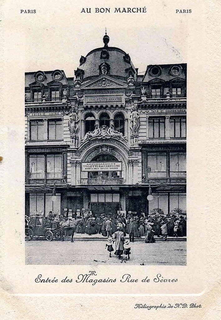 Paris Rue de Sèvres.jpg