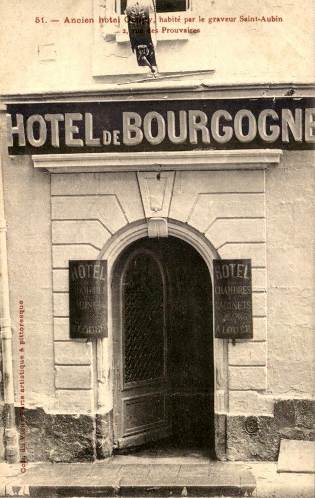 Paris Rue des Prouvaires.jpg