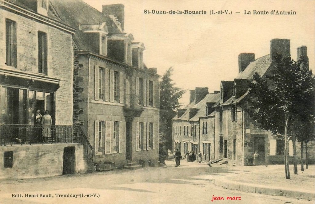 Saint-Ouen-la-Rouërie - La Route d'Antrain.jpg