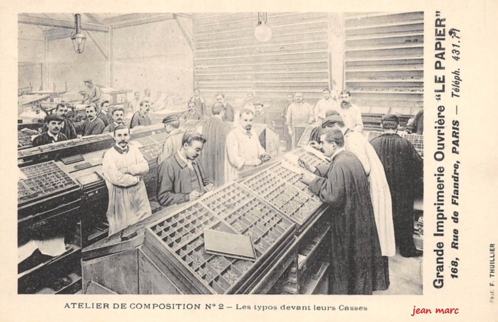 Paris XIXe - 168 rue de Flandre Grande Imprimerie Ouvrière Le Papier - Atelier de Composition - Les typos devant leurs caisses.jpg
