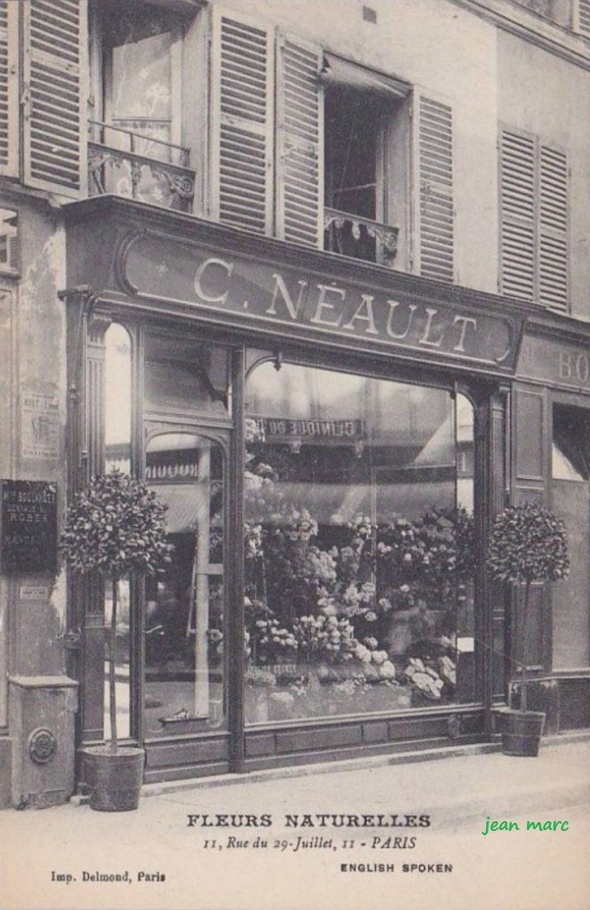 Paris Ier - Rue du 29 juillet.jpg