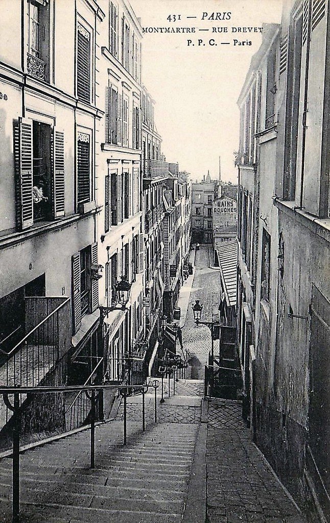 Paris Rue Drevet 18°.jpg