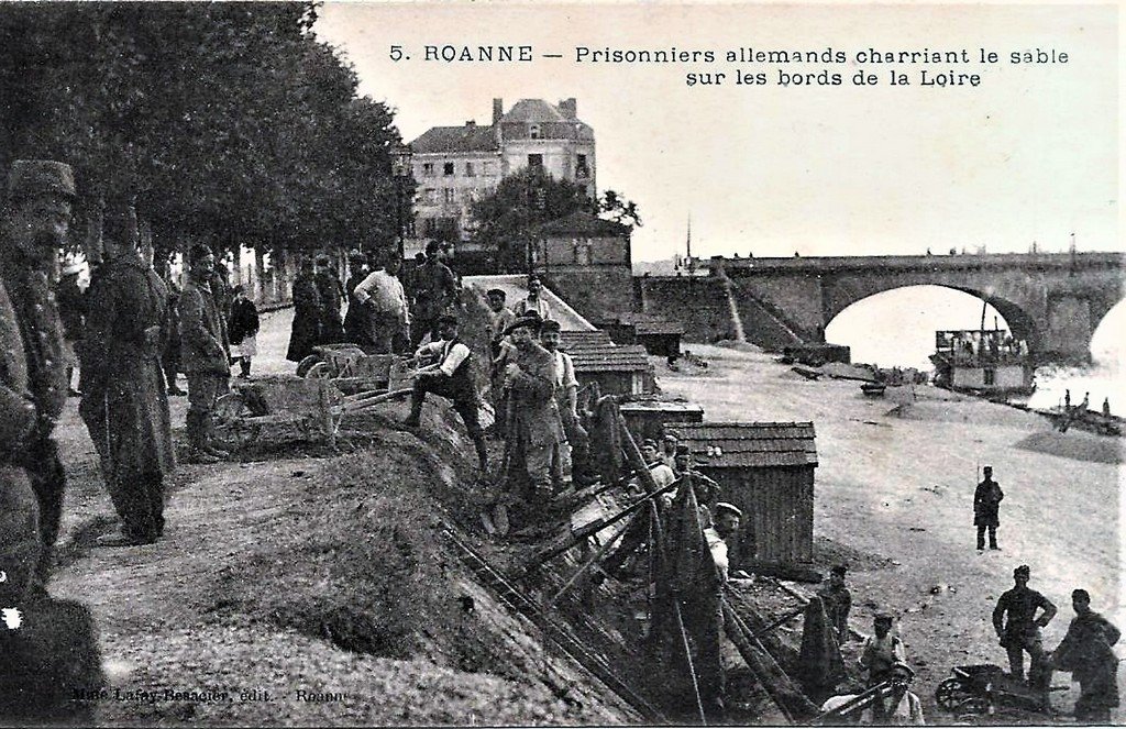 Roanne (5).jpg