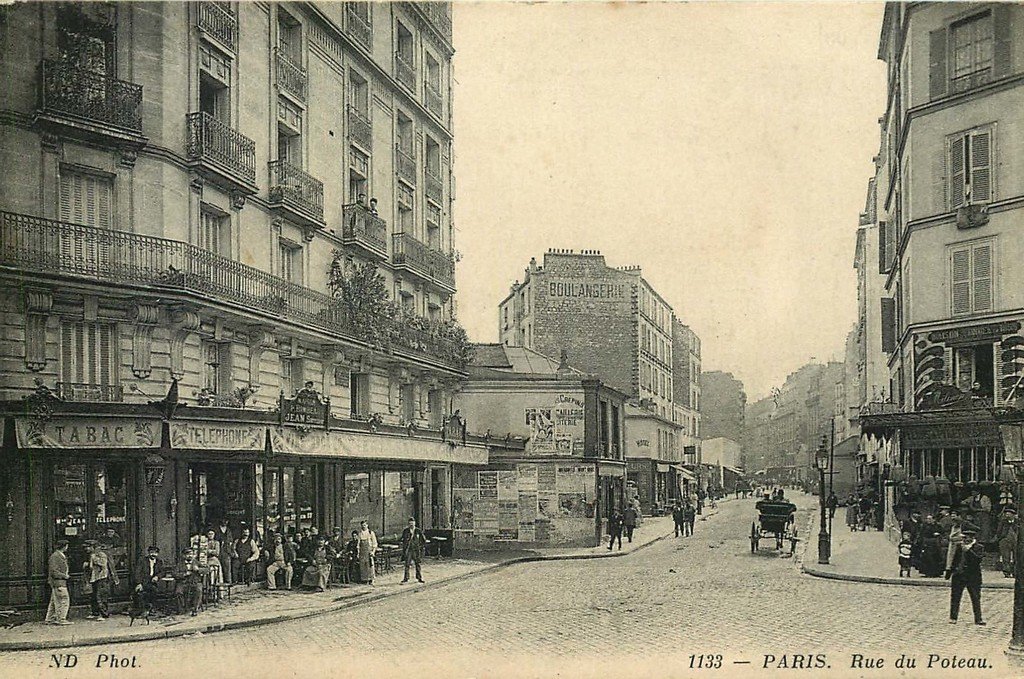 Paris Rue du Poteau (1133).jpg