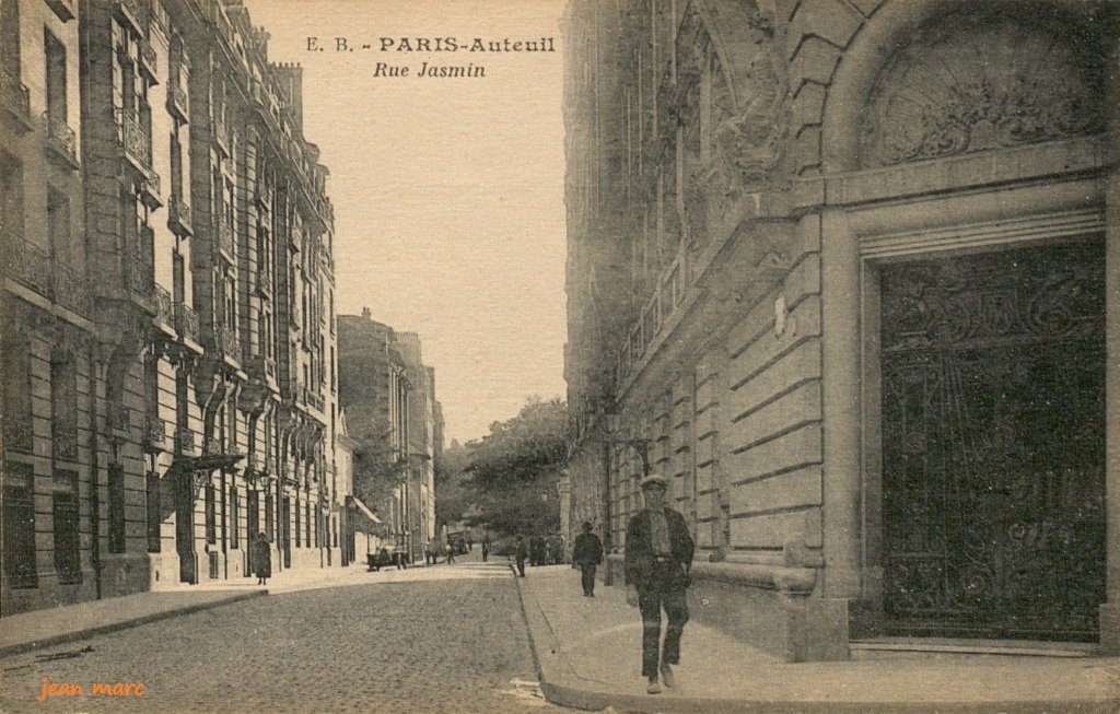 Paris XVIe - Rue Jasmin.jpg