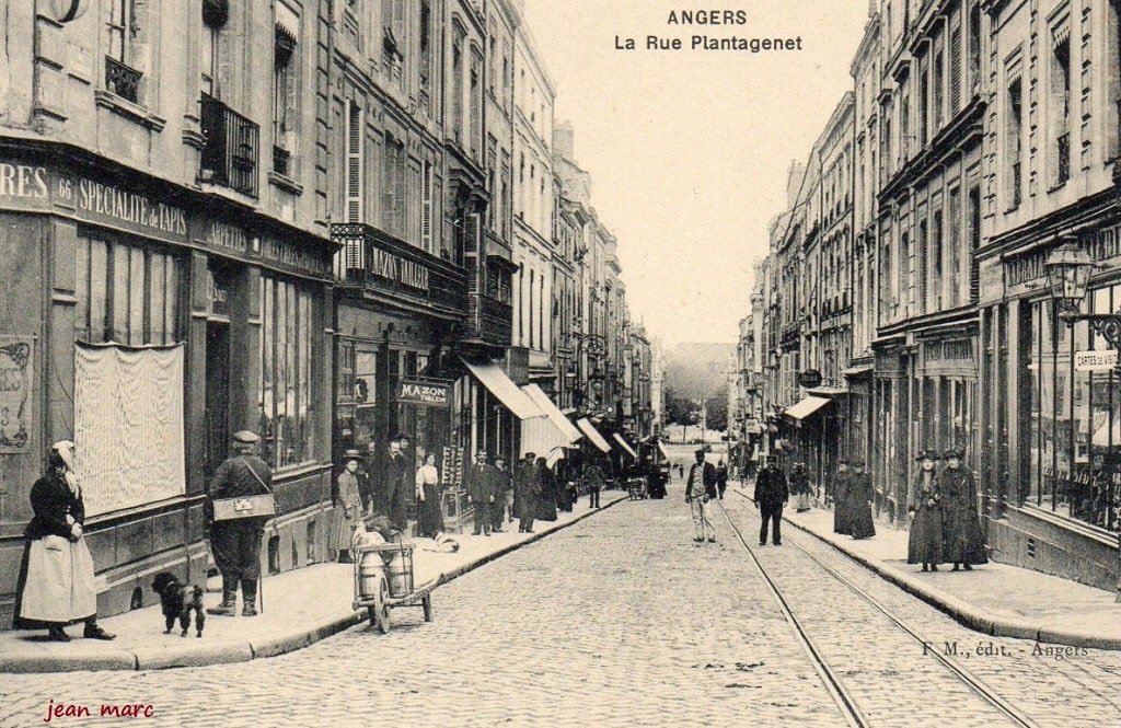 Angers - La Rue Plantagenet.jpg