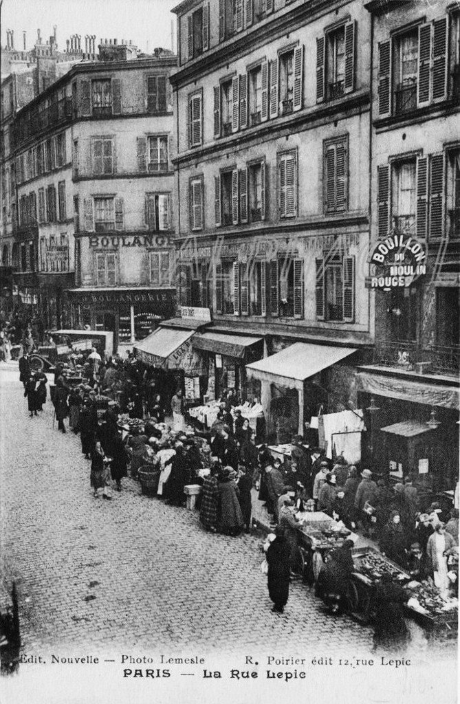 Paris Rue Lepic 18°.jpg