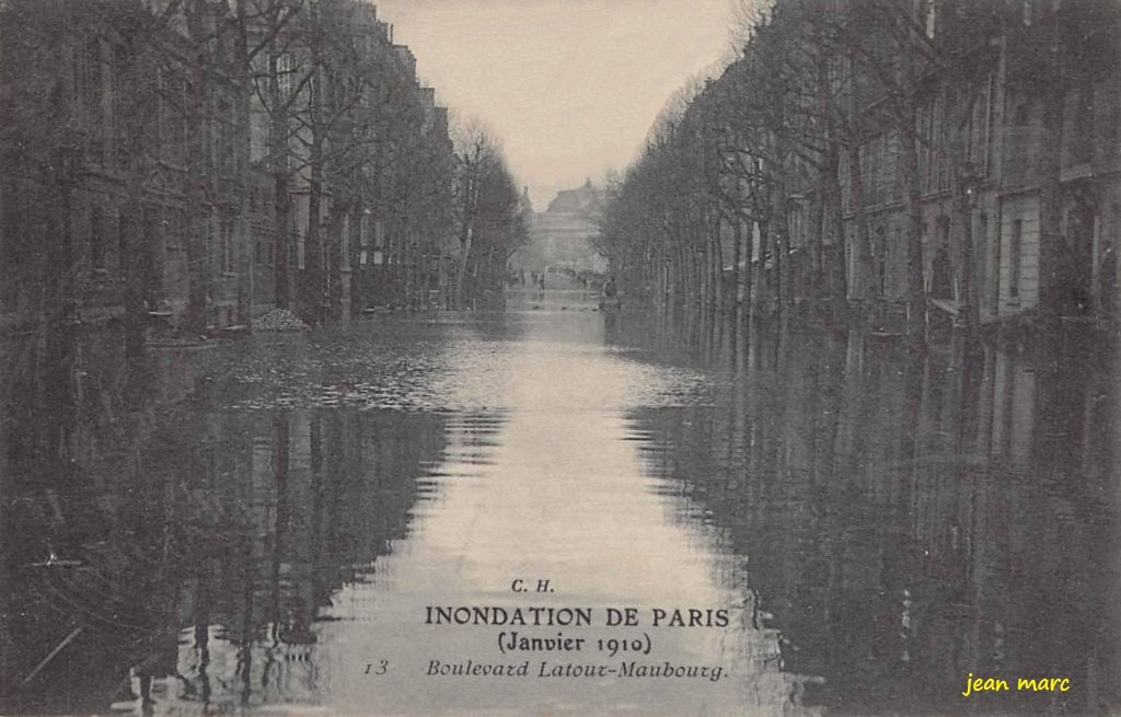 Inondation de Paris (Janvier 1910) - Boulevard Latour-Maubourg.jpg