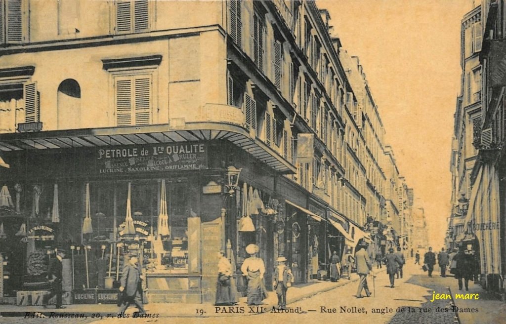 Paris XVIIe - Rue Nollet, angle de la rue des Dames.jpg