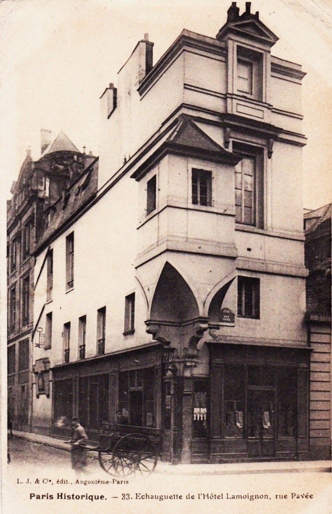Paris Rue Pavée 4°.jpg