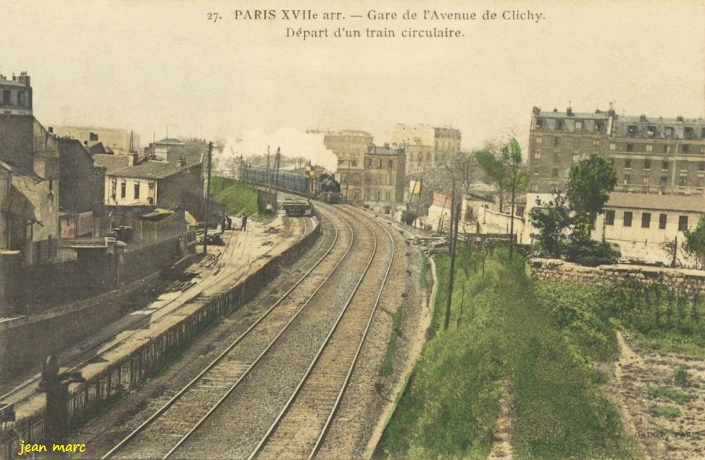 Paris XVIIe arr. – Gare de l’Avenue de Clichy – Départ d’un train circulaire.jpg