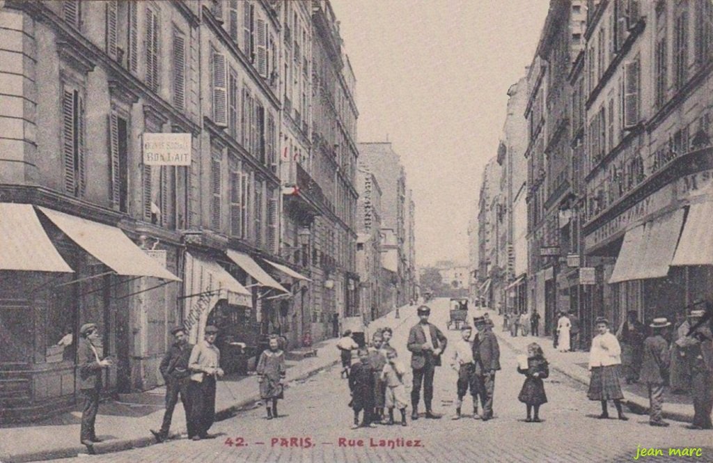 Paris XVIIe - Rue Lantiez.jpg