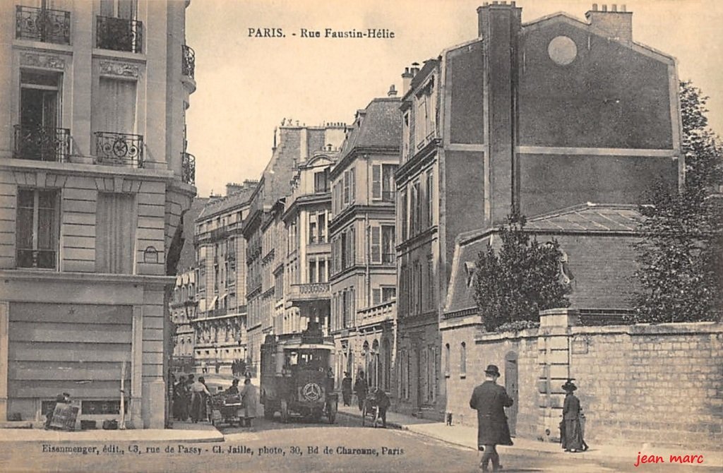 Paris XVIe - Rue Faustin Hélie.jpg