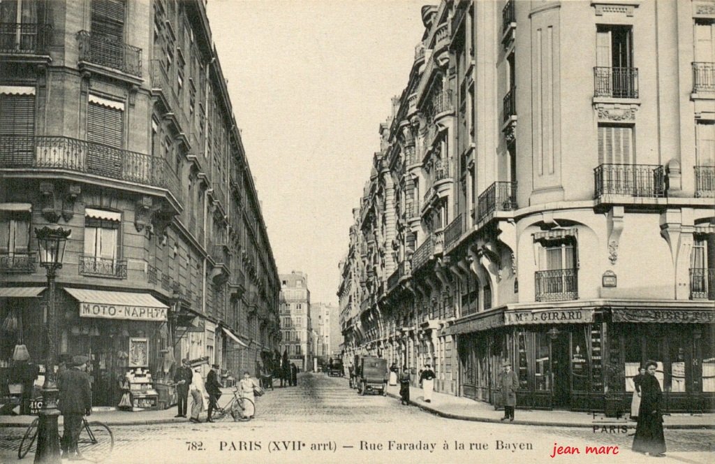 Paris XVIIe - Rue Faraday à la rue Bayen.jpg