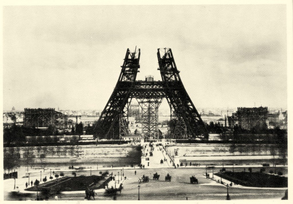 Paris Tour Eiffel (1888).jpg