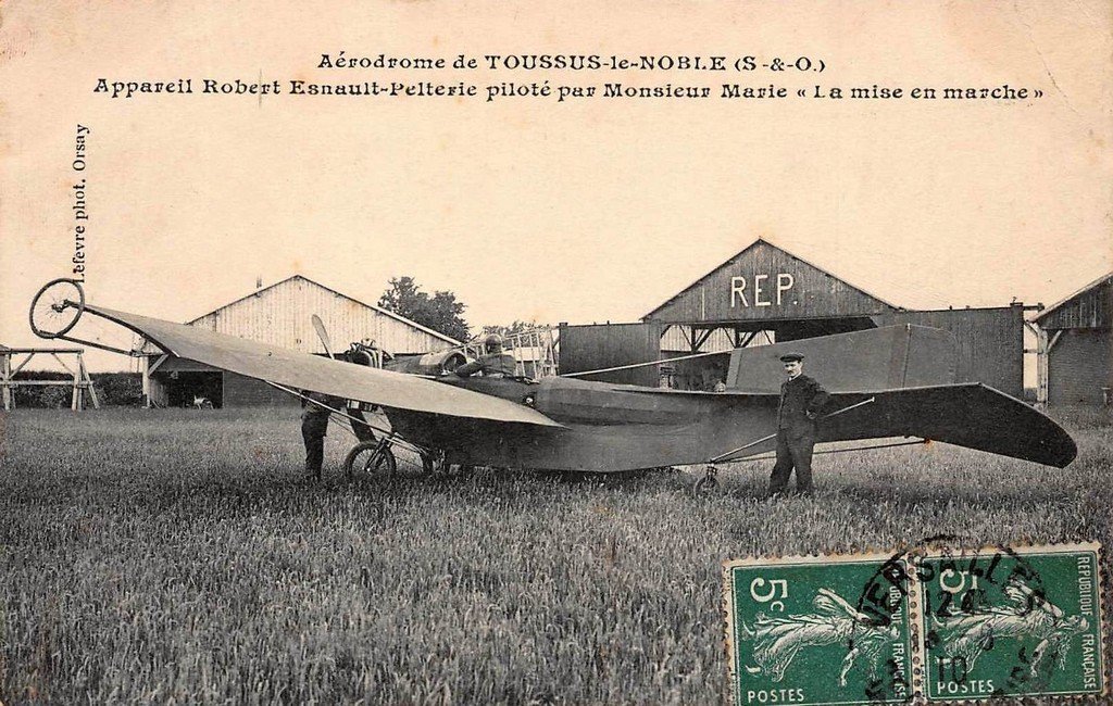 Aérodrôme de Toussus-le-Noble 2.jpg