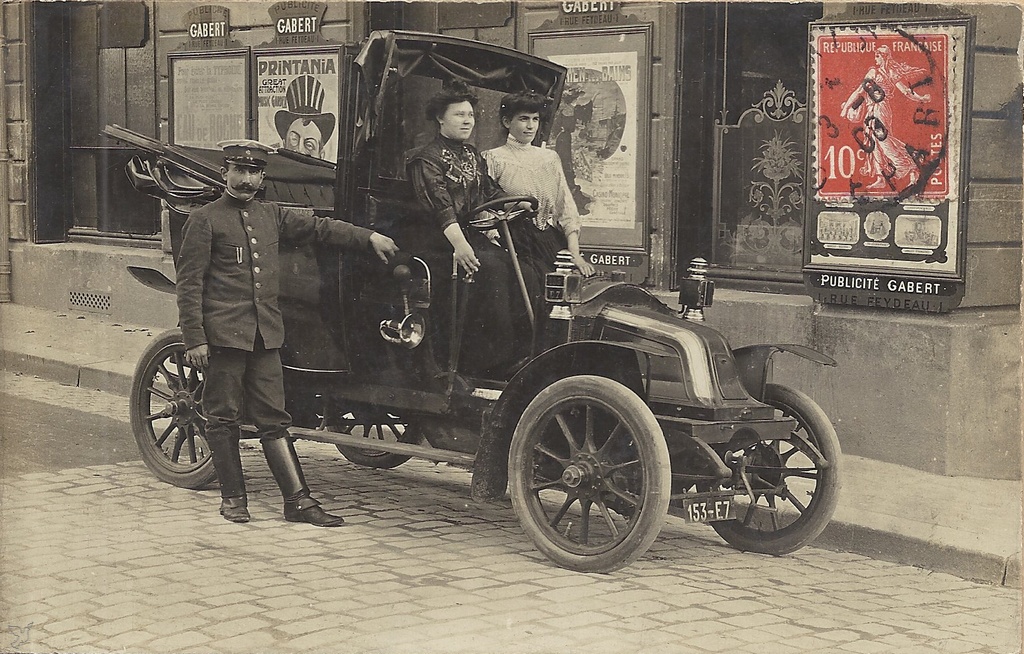 Paris Voiture Affiches.jpg
