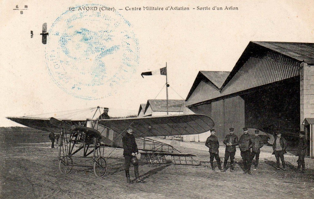 Camp d'Aviation d'Avord (62).jpg