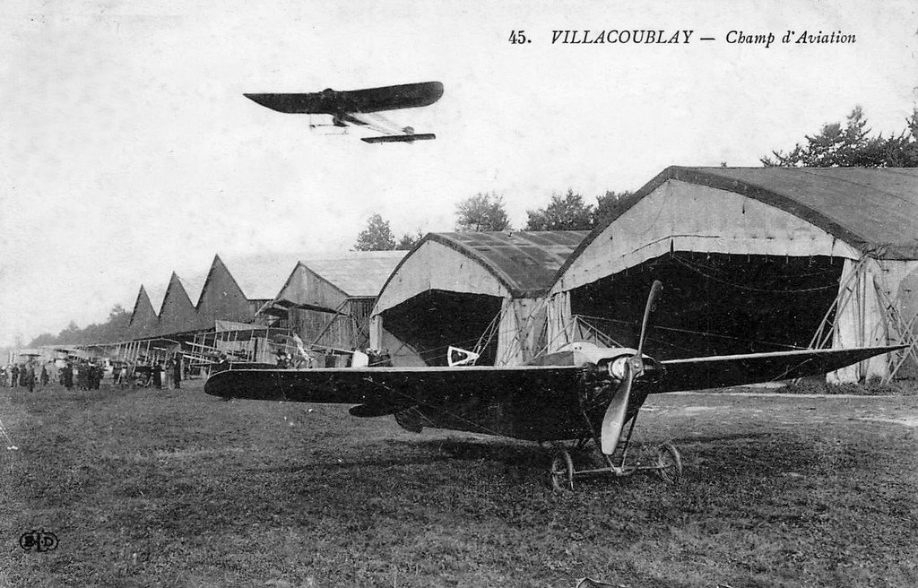Champ d'Aviation Villacoublay 45.jpg