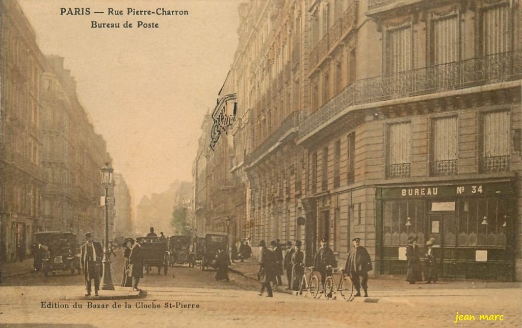 Paris - Rue Pierre Charron - Bureau de Poste.jpg