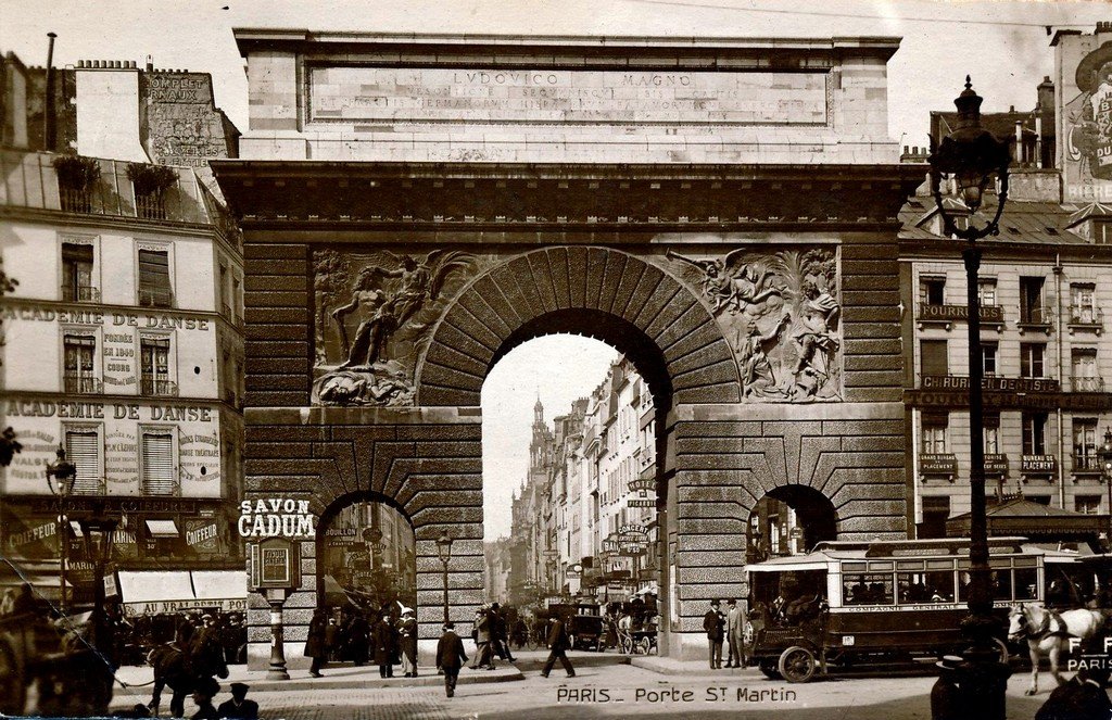 Paris Porte St.Martin 1.jpg