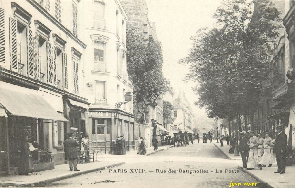 Paris XVIIe - Rue des Batignolles - La Poste.jpg