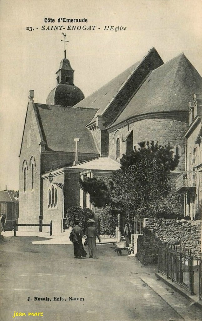 Saint-Enogat - L'Eglise.jpg