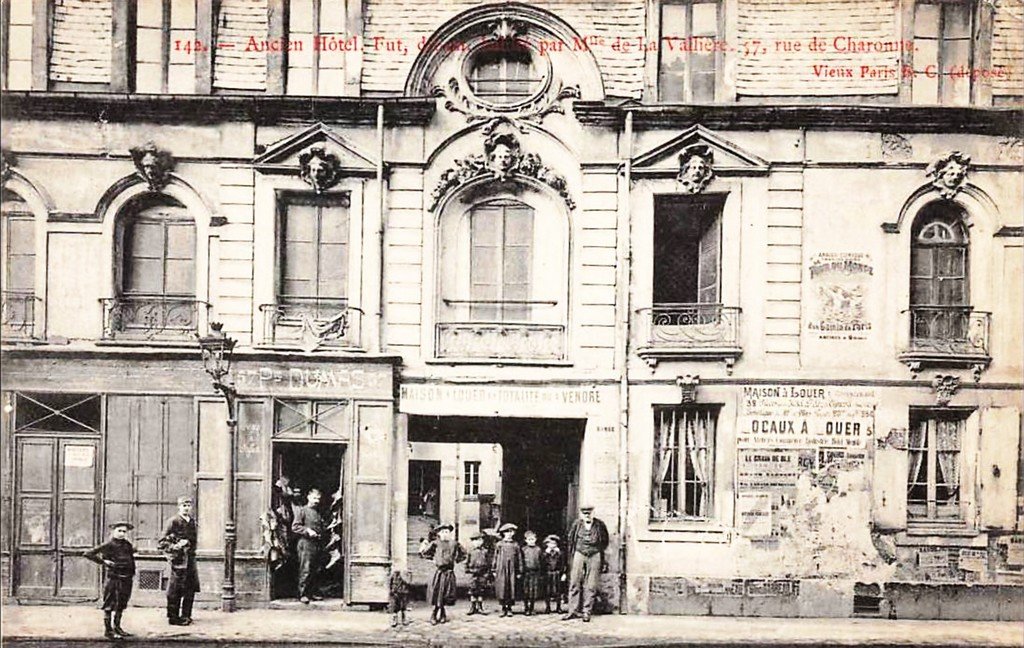 Paris Rue de Charonne.jpg
