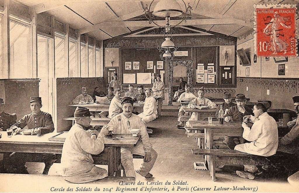 Paris Caserne latour-M..jpg