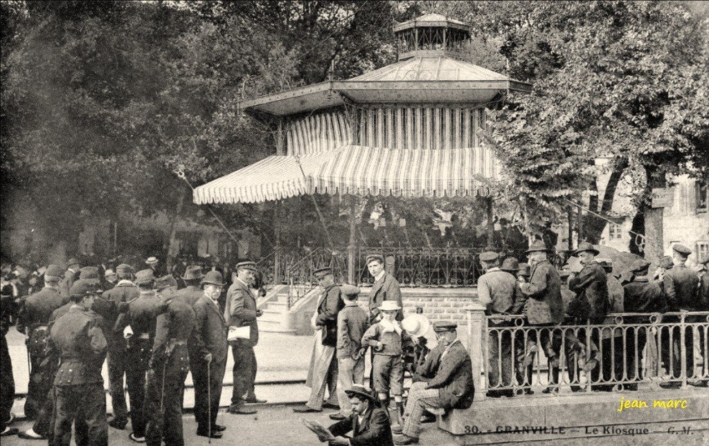 Granville - Le Kiosque.jpg