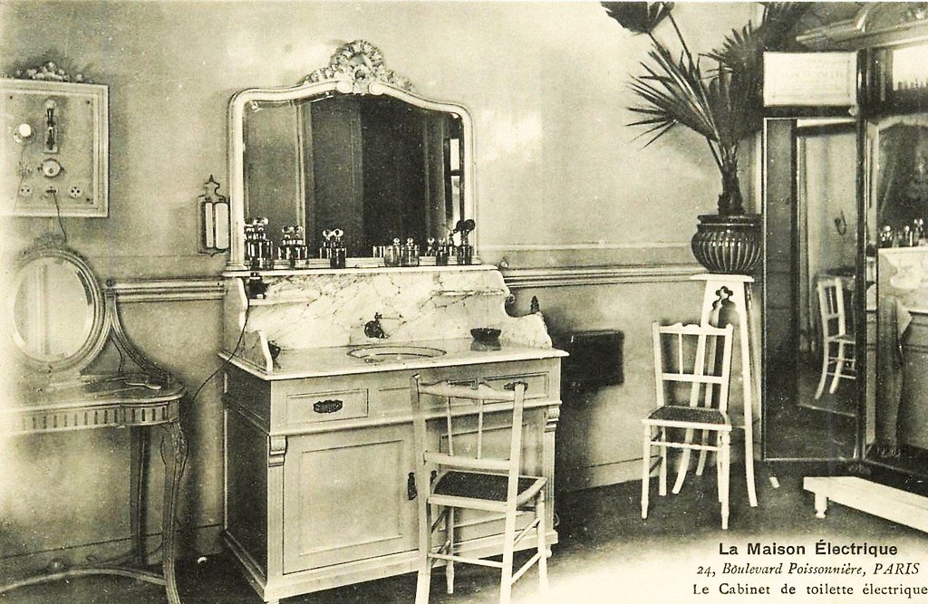 Paris Bd Poissonnière 22.jpg