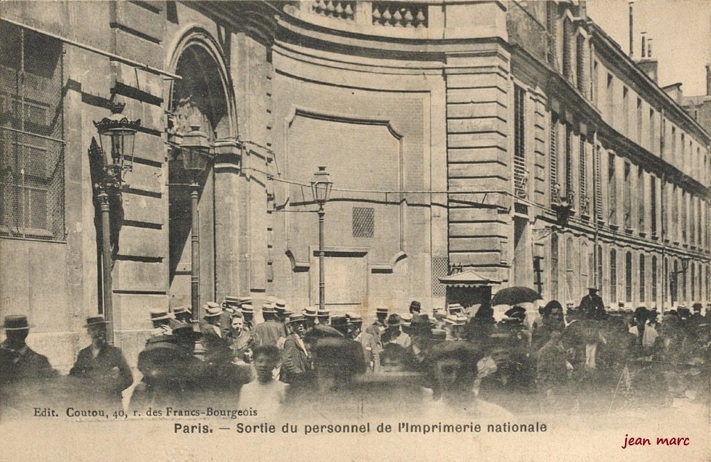 Paris - Rue Vieille du Temple - Sortie du Personnel de l'Imprimerie Nationale.jpg