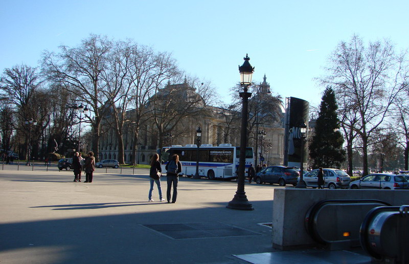 Champs Elysées Clemenceau 2.jpg