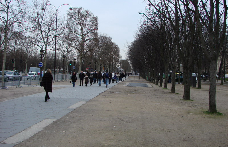 Champs Elysées Clemenceau 2.jpg