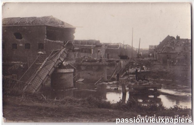 Pont detruit par les anglais [F].JPG