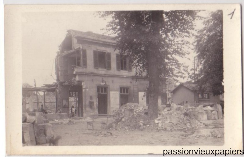 Gare en ruines [F].JPG