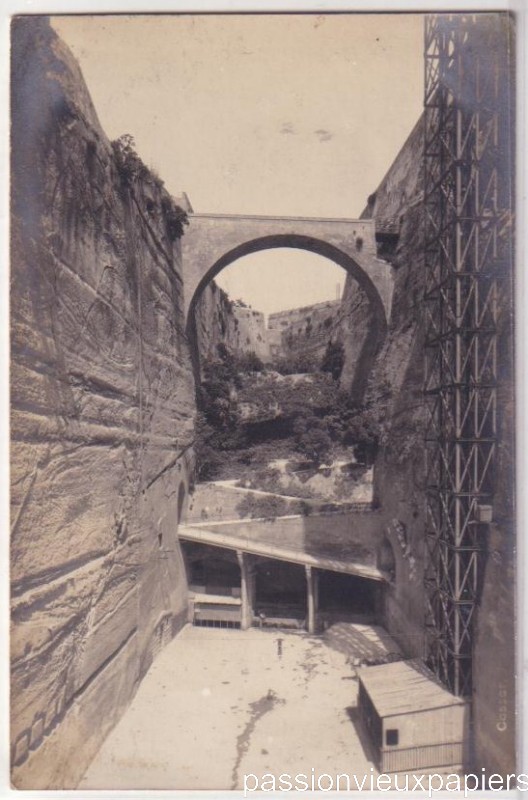 Fortifications pont [F].JPG