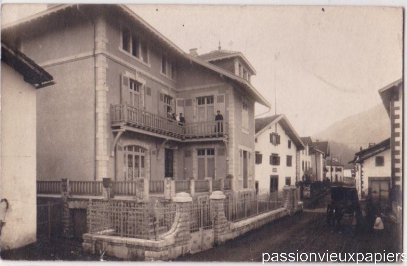 Rue maisons [F].JPG